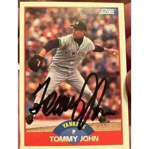 1989 Score Tommy John Autographed Card New York Yankees #447